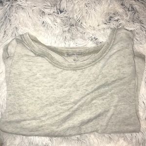Grey t-shirt